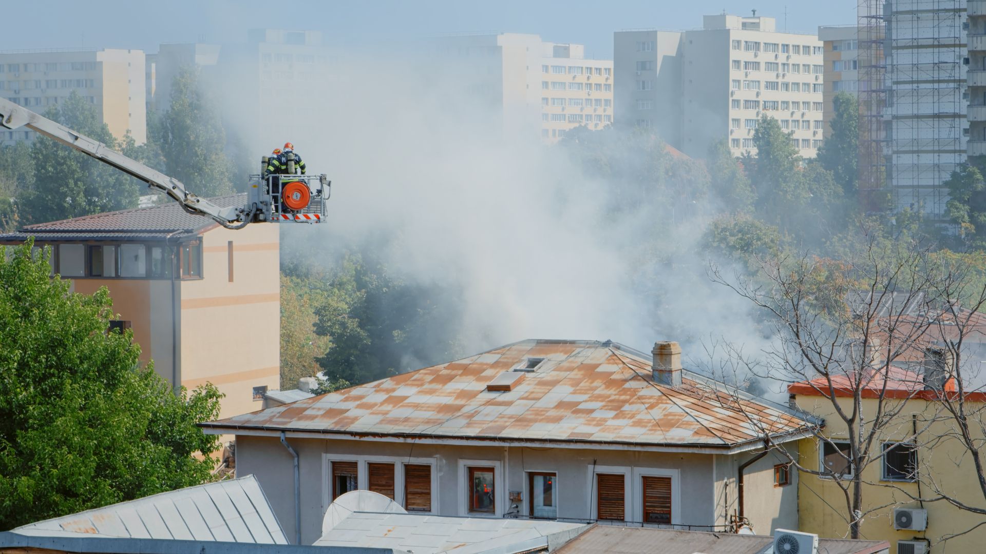 Motivos para fazer seguro incêndio para locais alugados